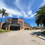 Sheraton Pilar Hotel & Convention Center
