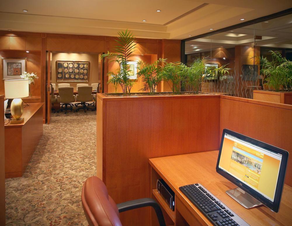 Hotel Sheraton Pilar & Convention Center