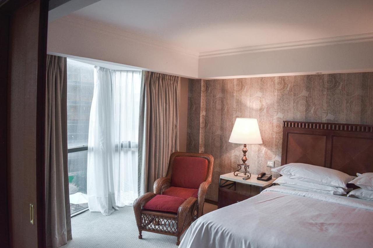 Hotel Sheraton Pilar & Convention Center