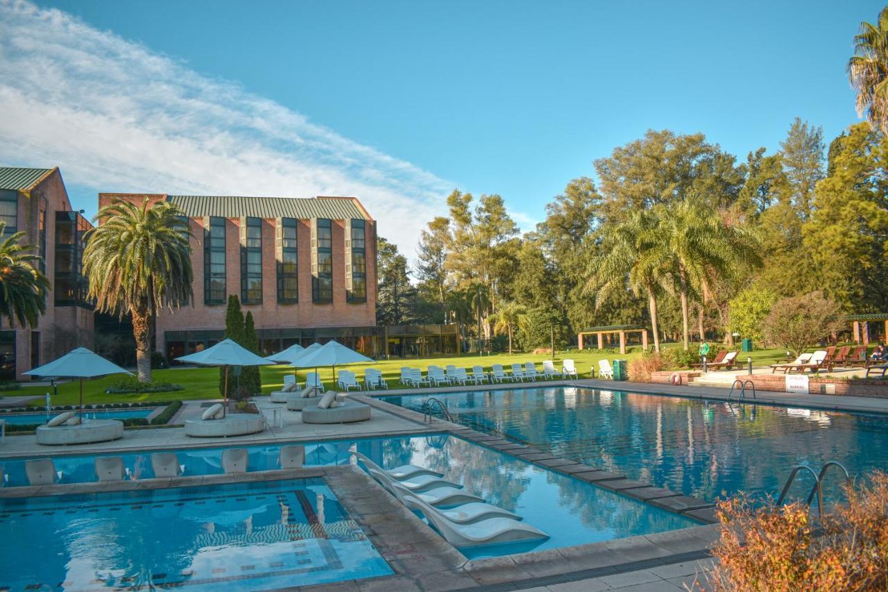 Sheraton Pilar & Convention Center Hotel 5*