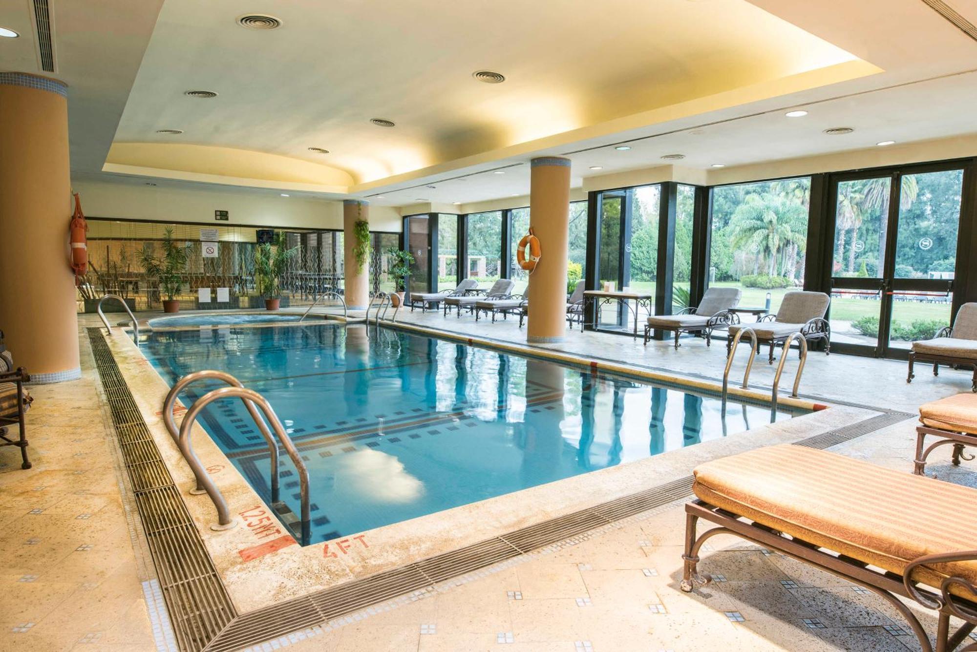 Hotel Sheraton Pilar & Convention Center