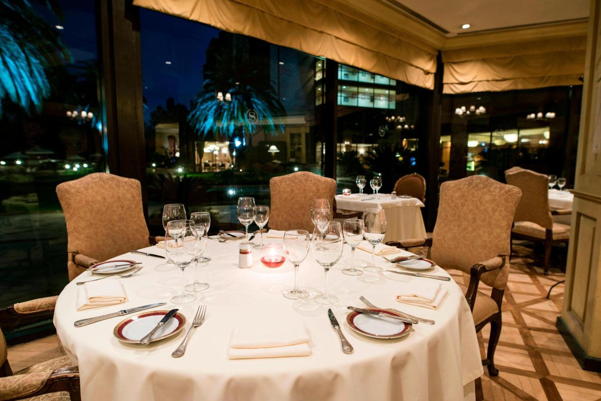 Sheraton Pilar & Convention Center