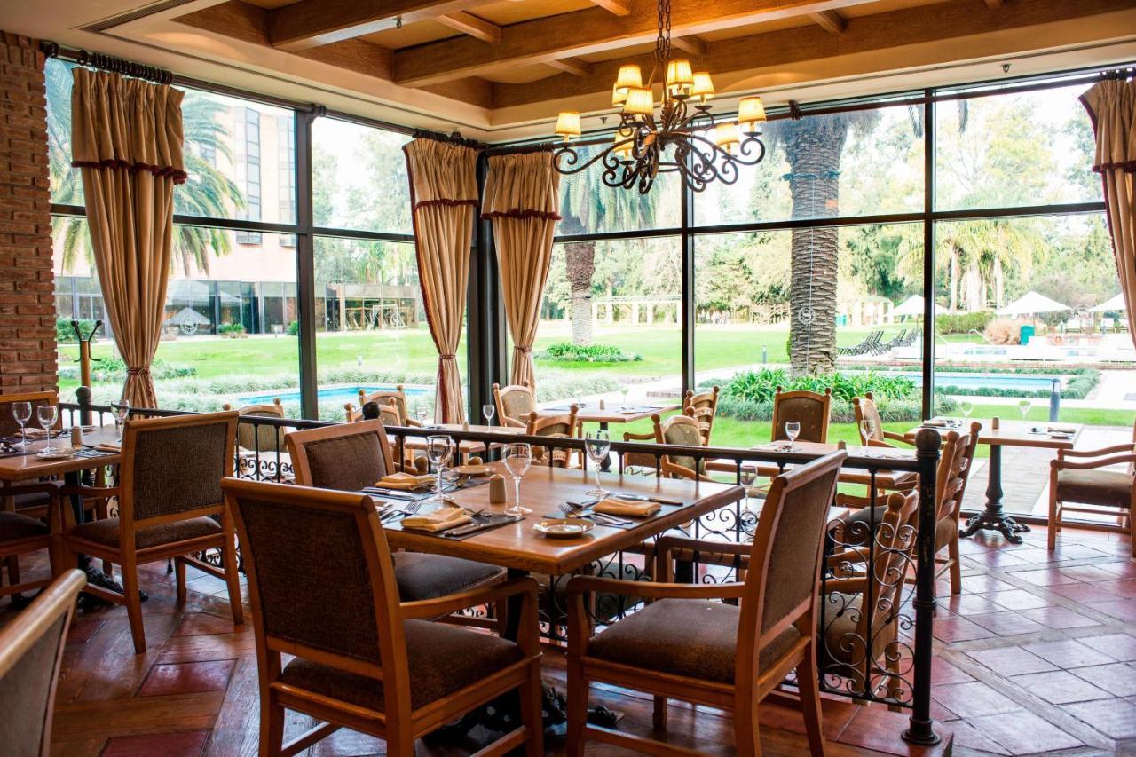 Sheraton Pilar & Convention Center Hotel 5*