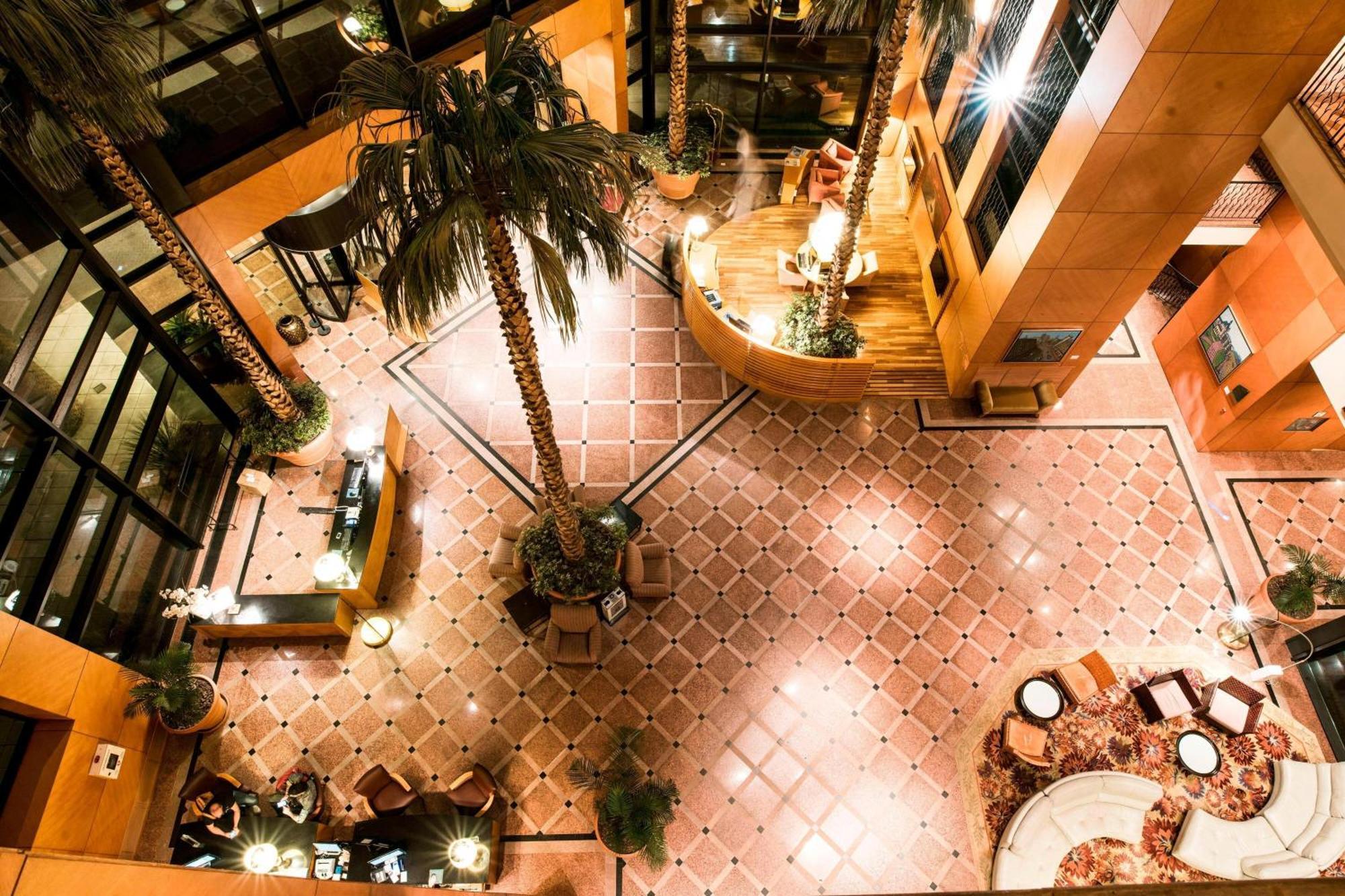 Sheraton Pilar & Convention Center 5*